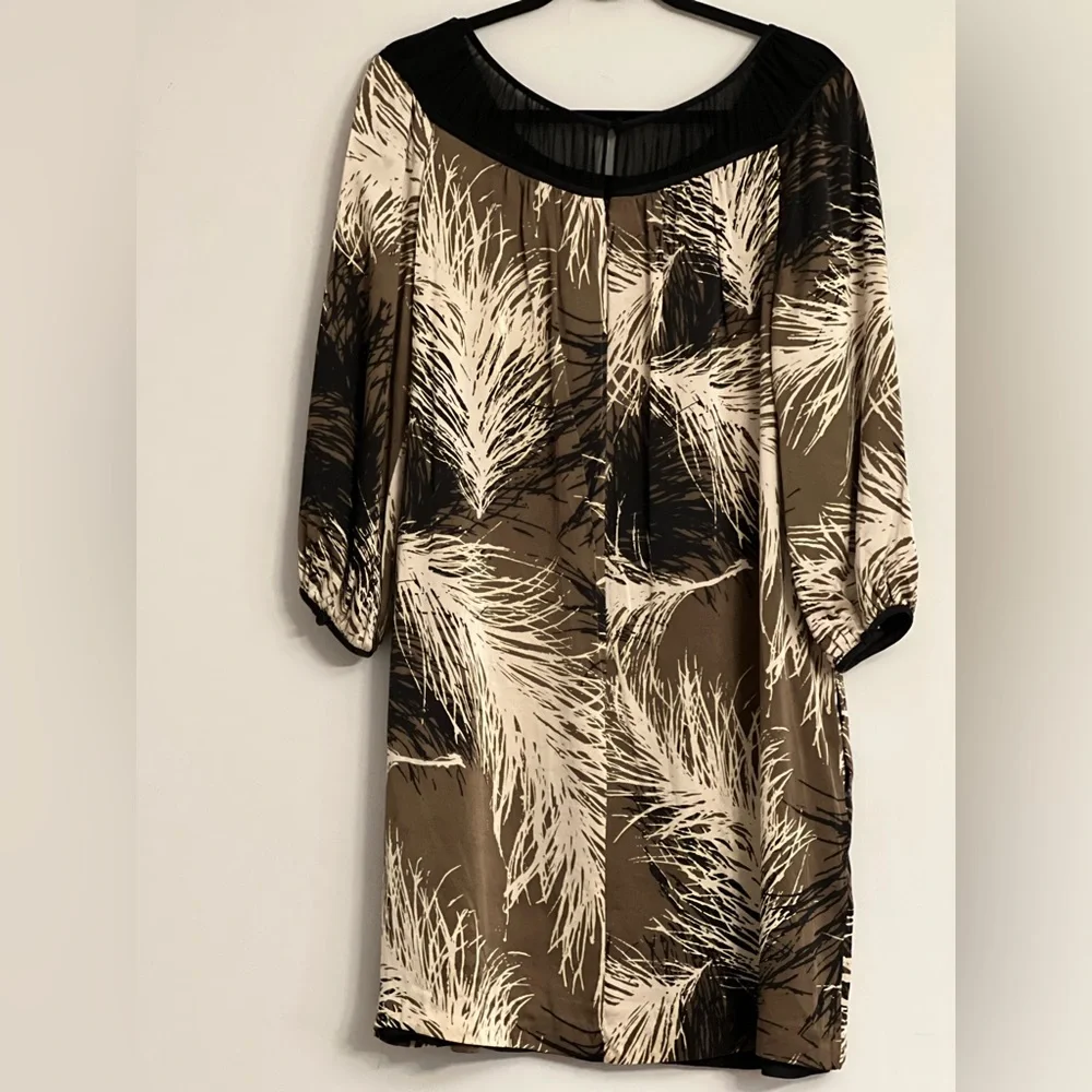 Maggy London Elegant Silk Dress - Picture 2 of 3